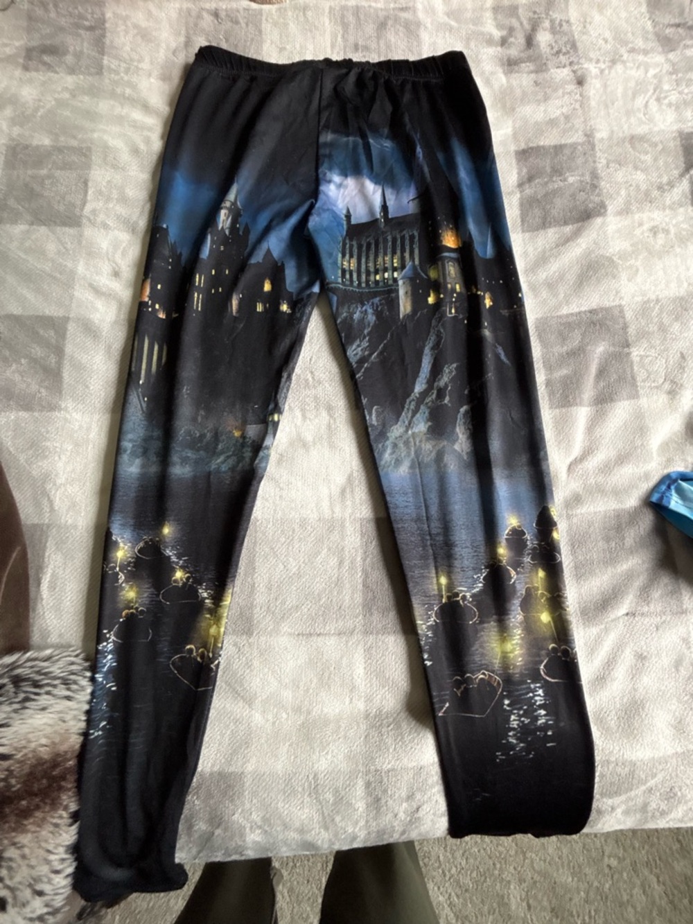Warner Bros. Harry Potter Black & White Logo Leggings large Hot topic hogwarts